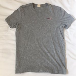 Hollister - V neck T shirt (Grey)